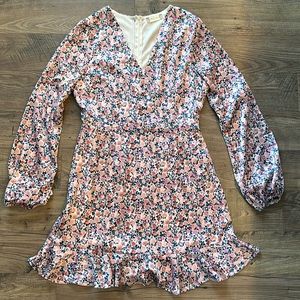 Floral long sleeve dress🌹🌸💐🌺🌷🌼